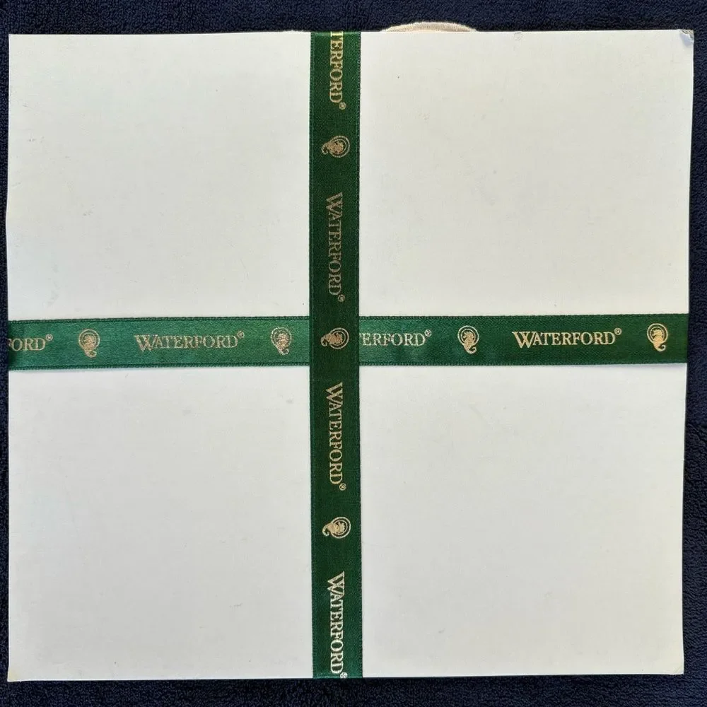 NWT 3 Waterford 100% Linen & Jacquard Damask Dinner Napkins in Cream & White